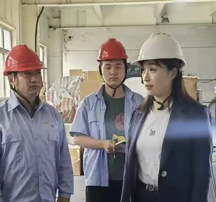 新闻